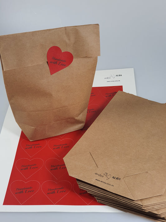 12 Aufkleber "Handmade" mit Herz mit passenden Packpapiertüten